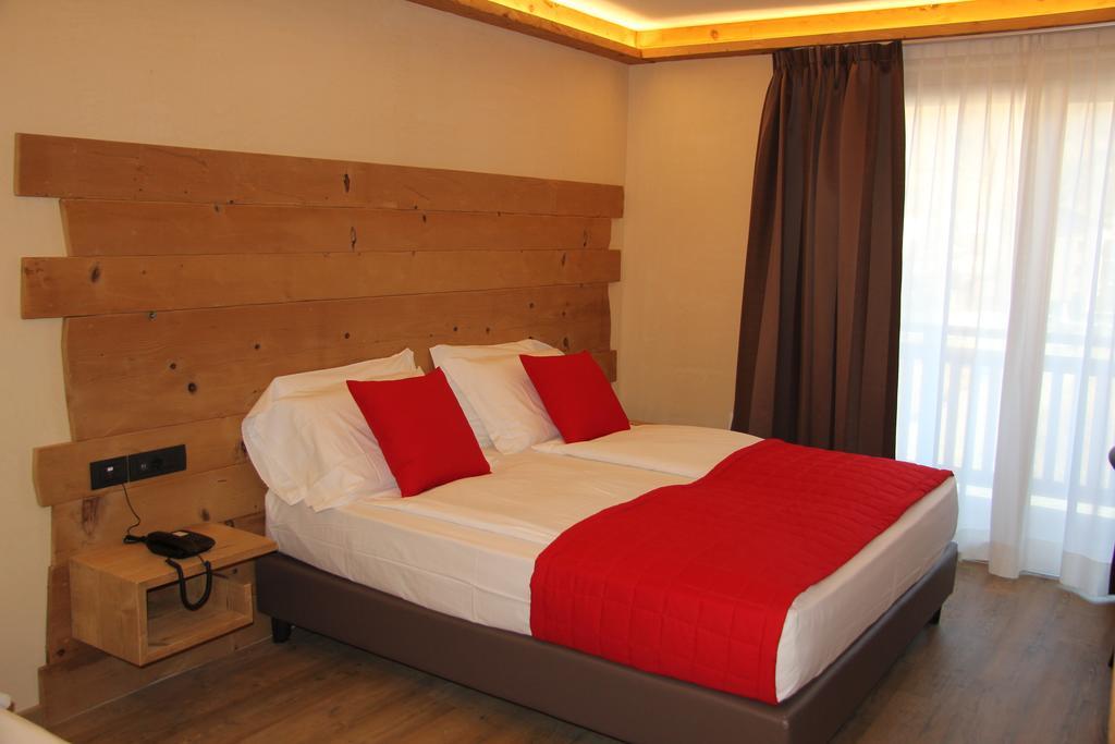 Francesin Active Hotel Livigno Bilik gambar